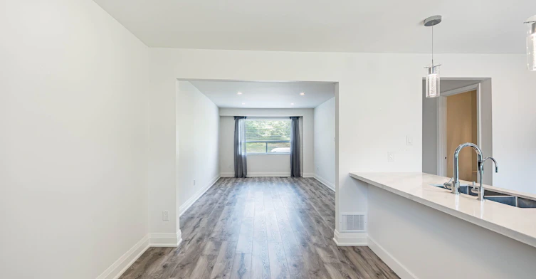 17-1055 Shawnmarr Road, Mississauga, ON, L5H 3V2 - 19