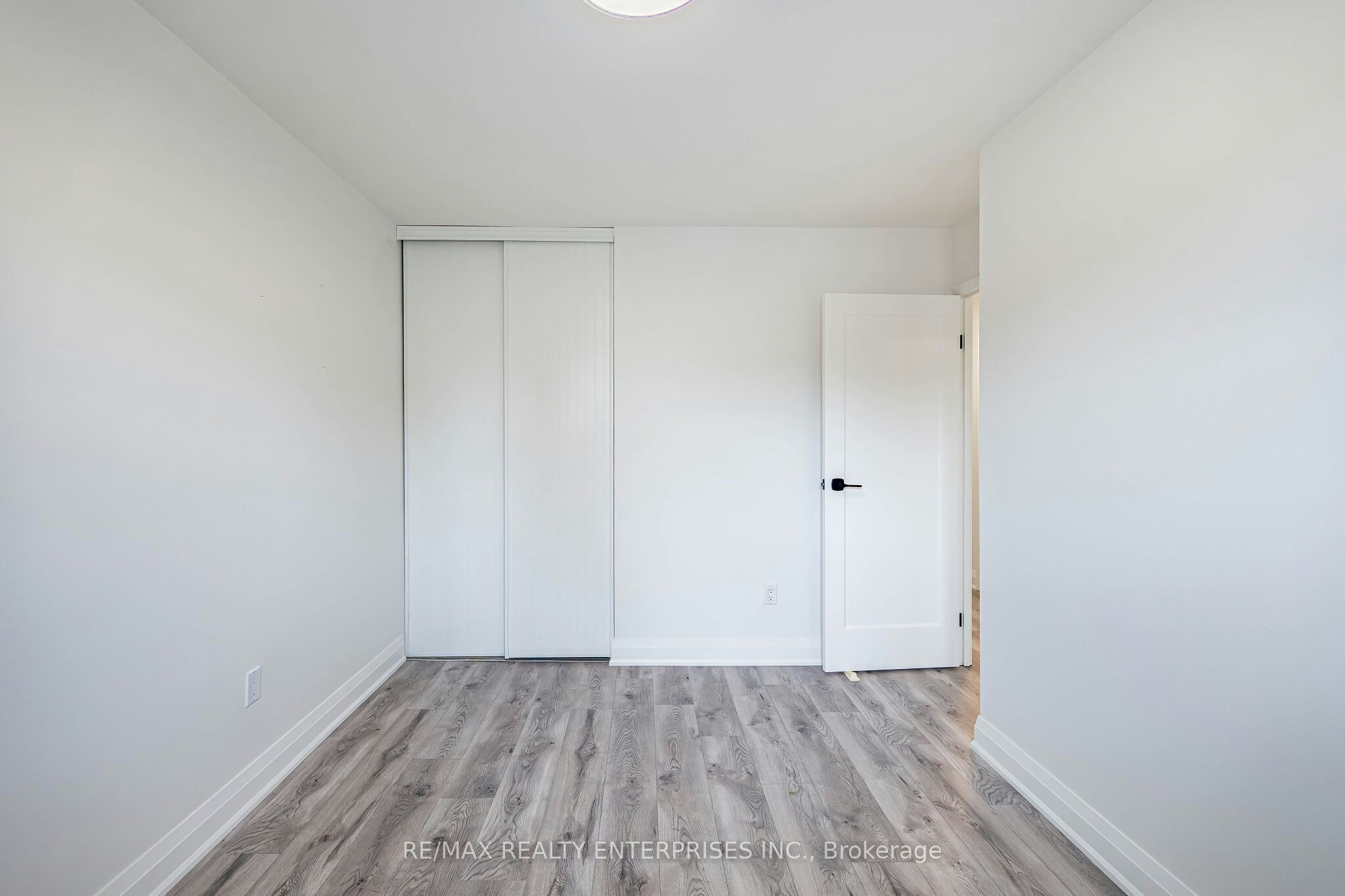 17-1055 Shawnmarr Road, Mississauga, ON, L5H 3V2 - 44