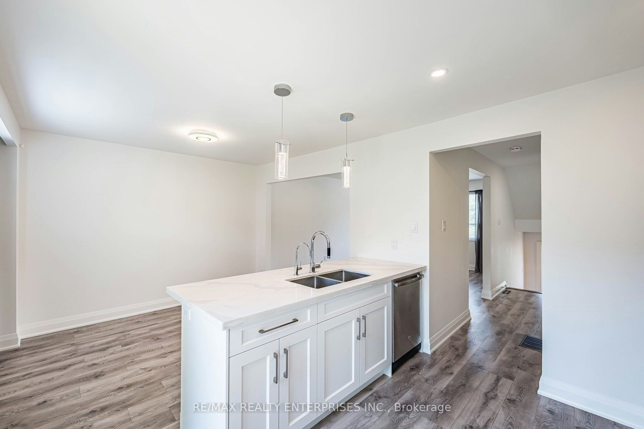 17-1055 Shawnmarr Road, Mississauga, ON, L5H 3V2 - 21