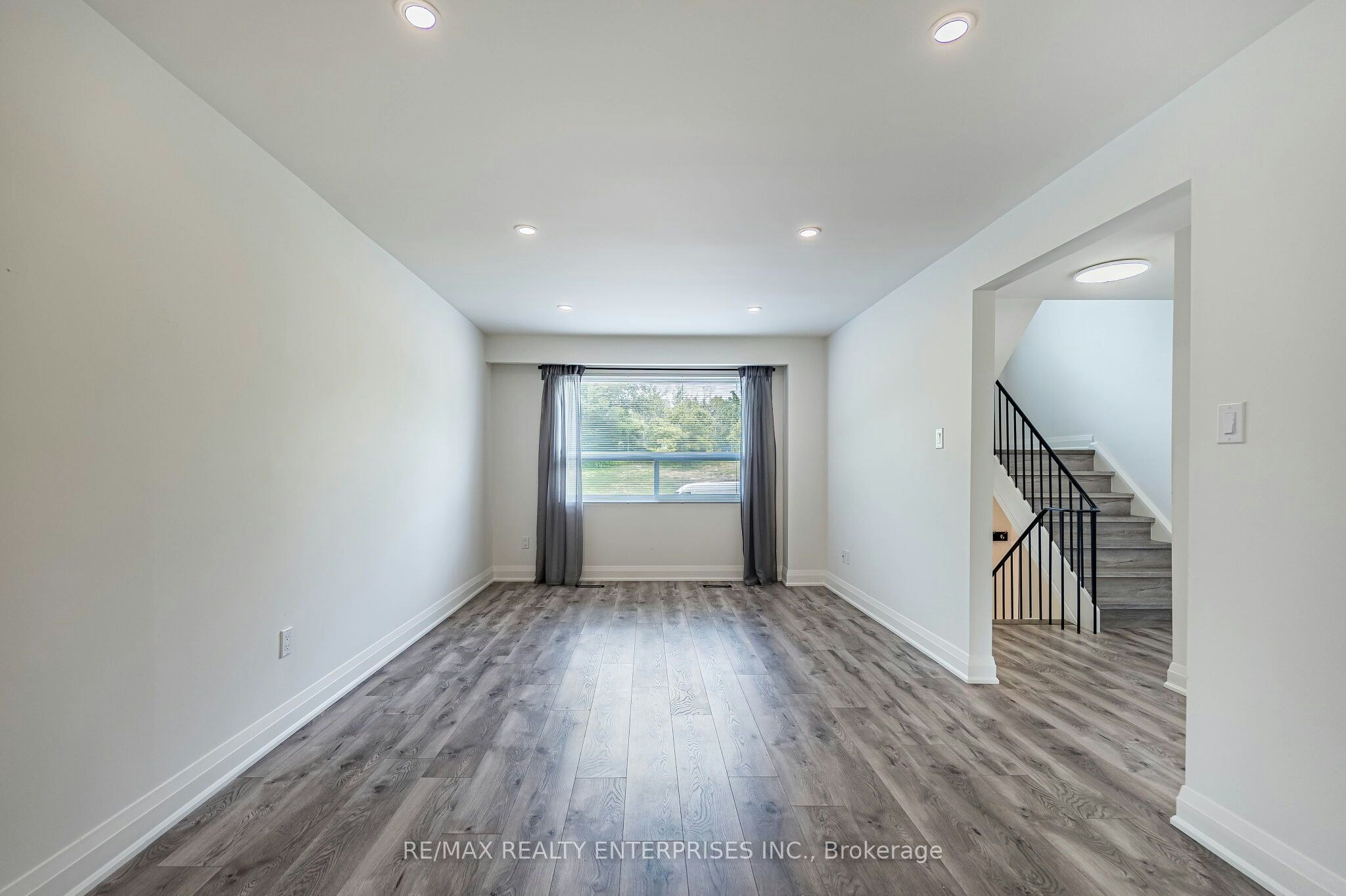 17-1055 Shawnmarr Road, Mississauga, ON, L5H 3V2 - 12