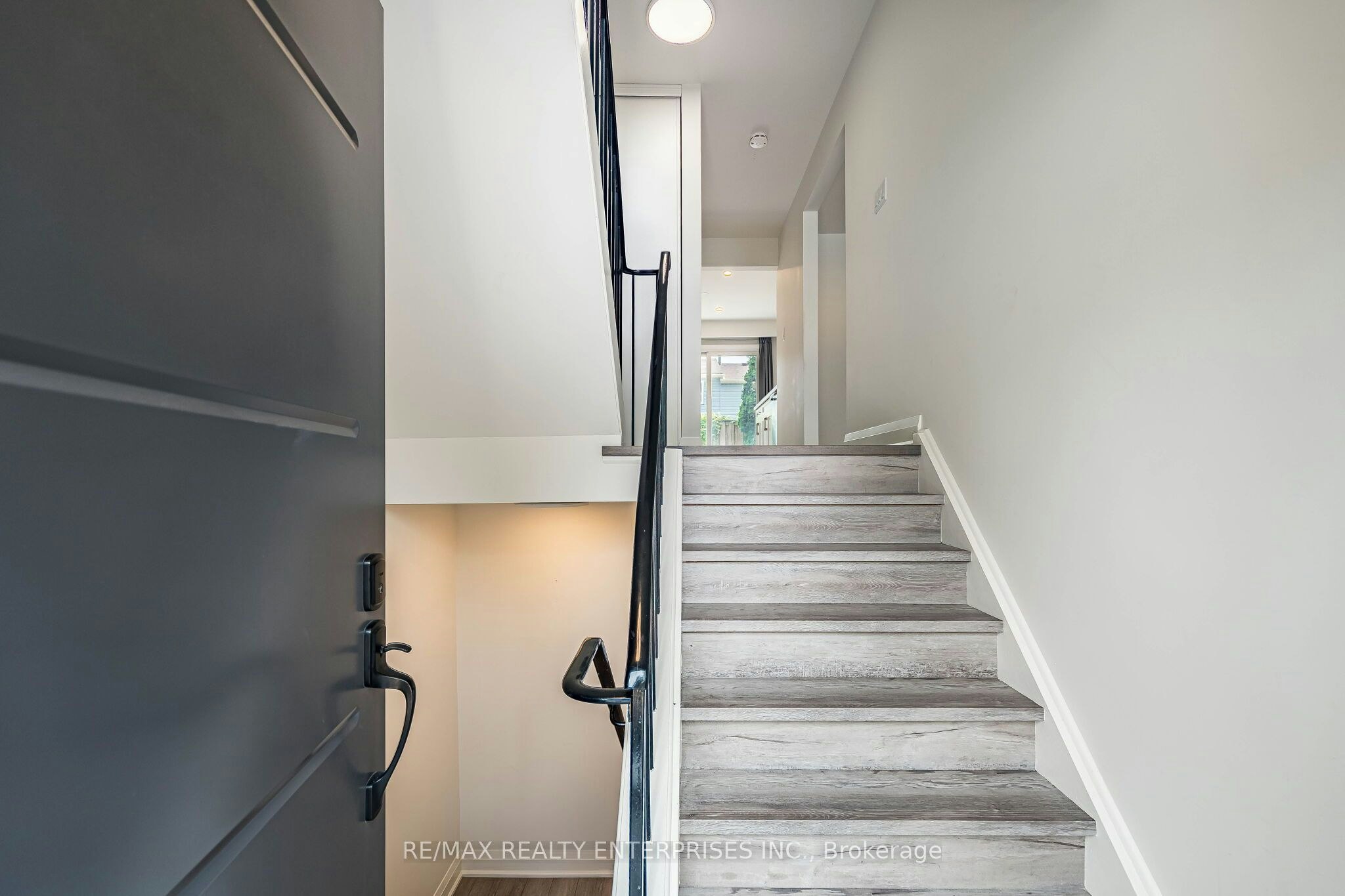 17-1055 Shawnmarr Road, Mississauga, ON, L5H 3V2 - 6