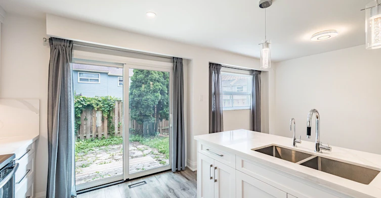 17-1055 Shawnmarr Road, Mississauga, ON, L5H 3V2 - 26