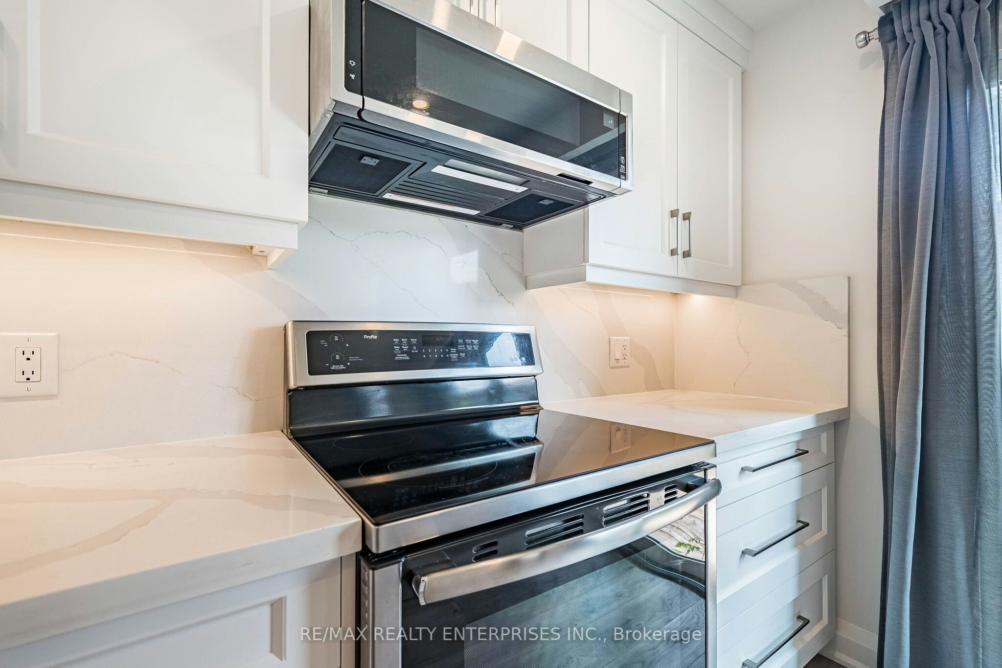 17-1055 Shawnmarr Road, Mississauga, ON, L5H 3V2 - 32