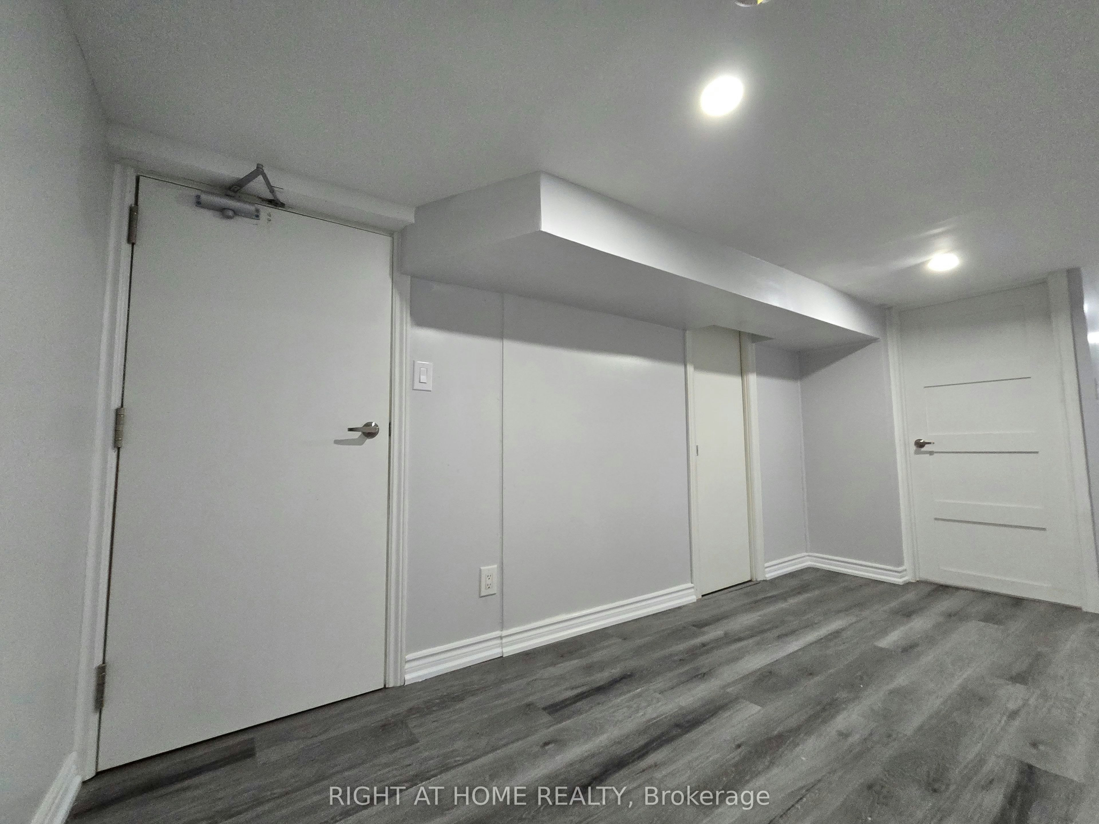 BSMT-984 Ossington Avenue, Toronto, ON, M6G 3V6 - 6