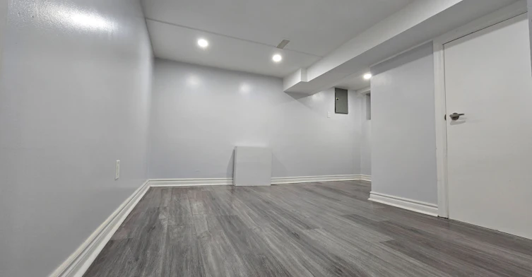 BSMT-984 Ossington Avenue, Toronto, ON, M6G 3V6