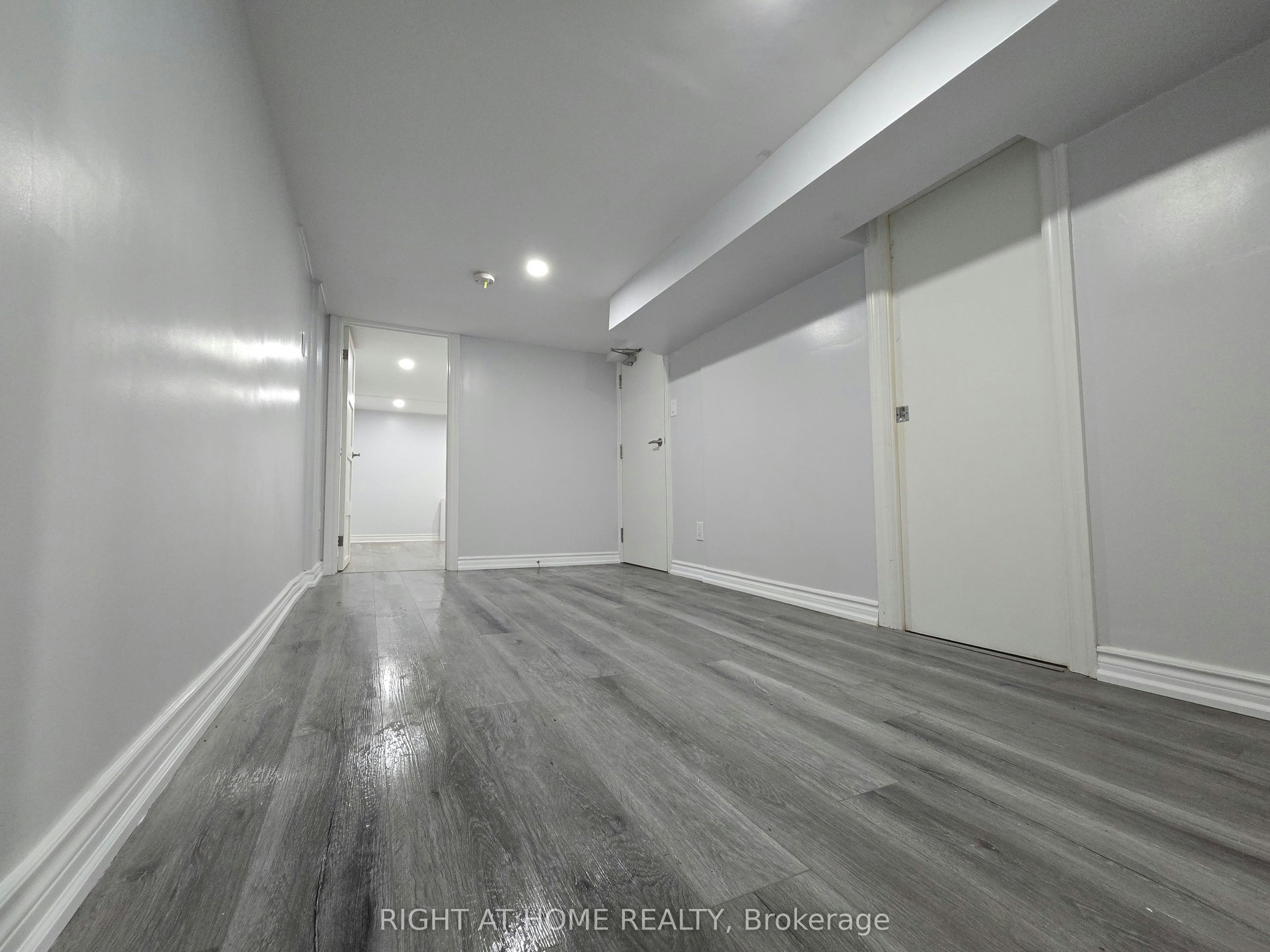 BSMT-984 Ossington Avenue, Toronto, ON, M6G 3V6 - 5