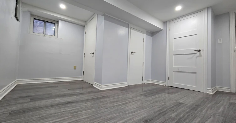 BSMT-984 Ossington Avenue, Toronto, ON, M6G 3V6 - 2