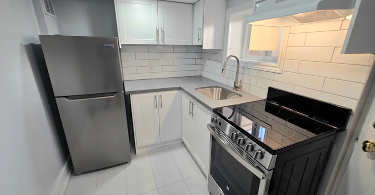 BSMT-984 Ossington Avenue, Toronto, ON, M6G 3V6 - 8