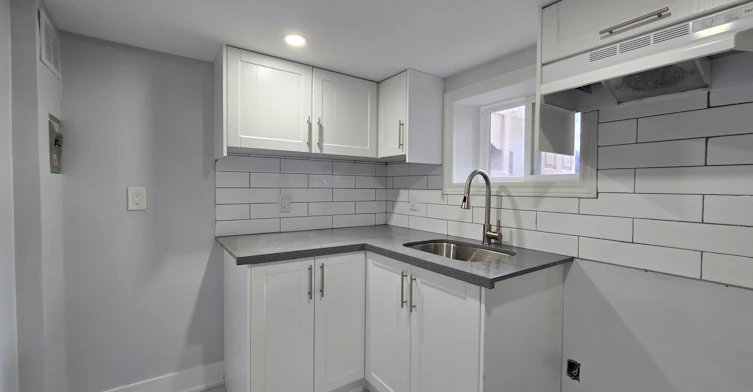 BSMT-984 Ossington Avenue, Toronto, ON, M6G 3V6 - 4