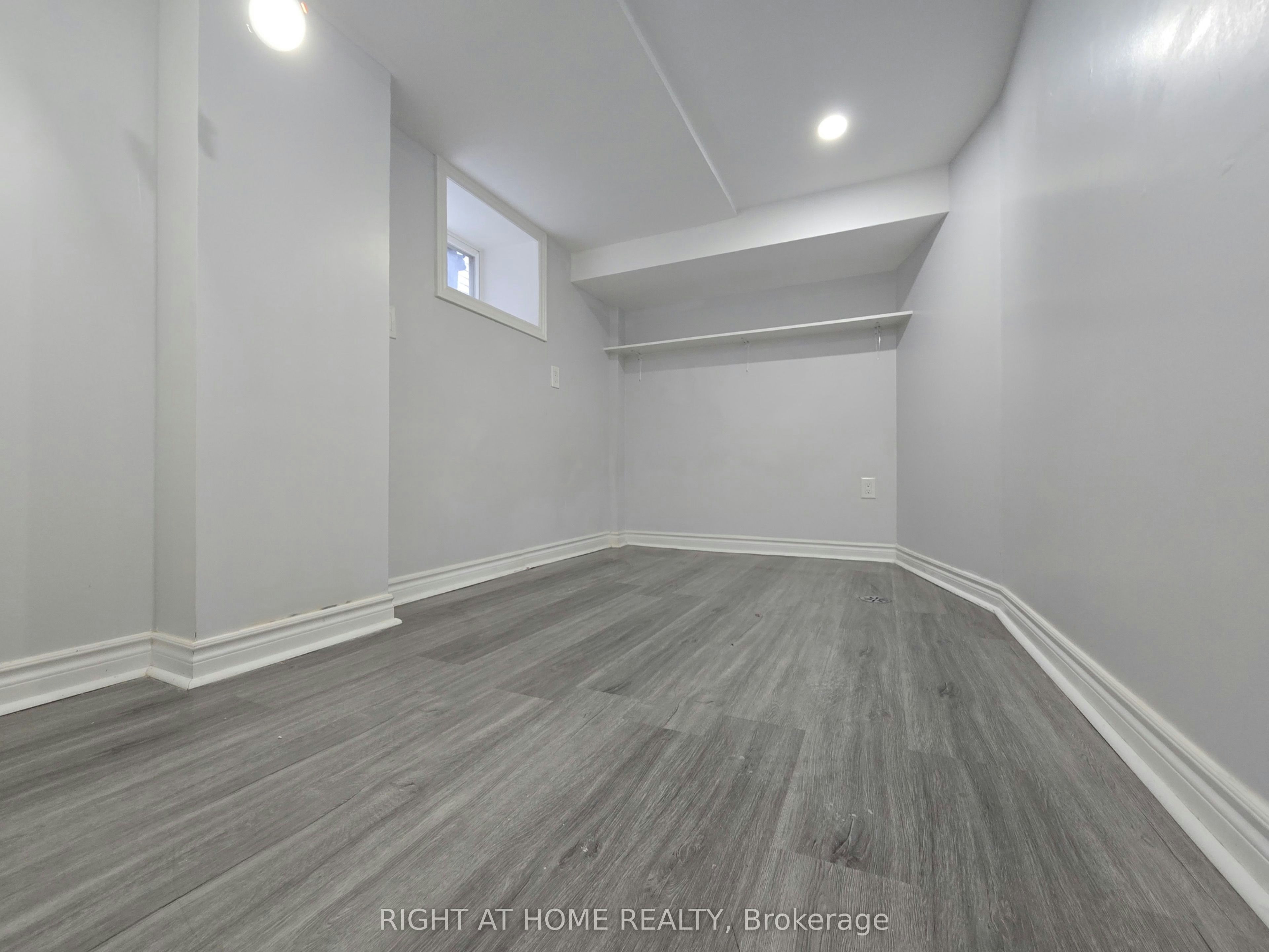 BSMT-984 Ossington Avenue, Toronto, ON, M6G 3V6 - 3