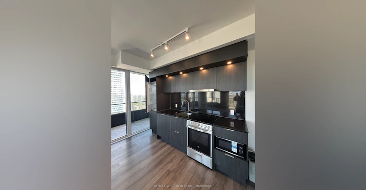 3305-448 Burnhamthorpe Road, Mississauga, ON, L5B 0R4 - 3
