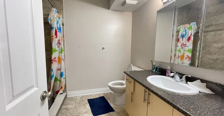 Upper-25 Coronado Court, Toronto, ON, M9M 1S6 - 4