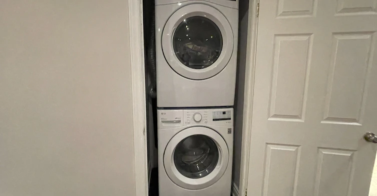 Upper-25 Coronado Court, Toronto, ON, M9M 1S6 - 6