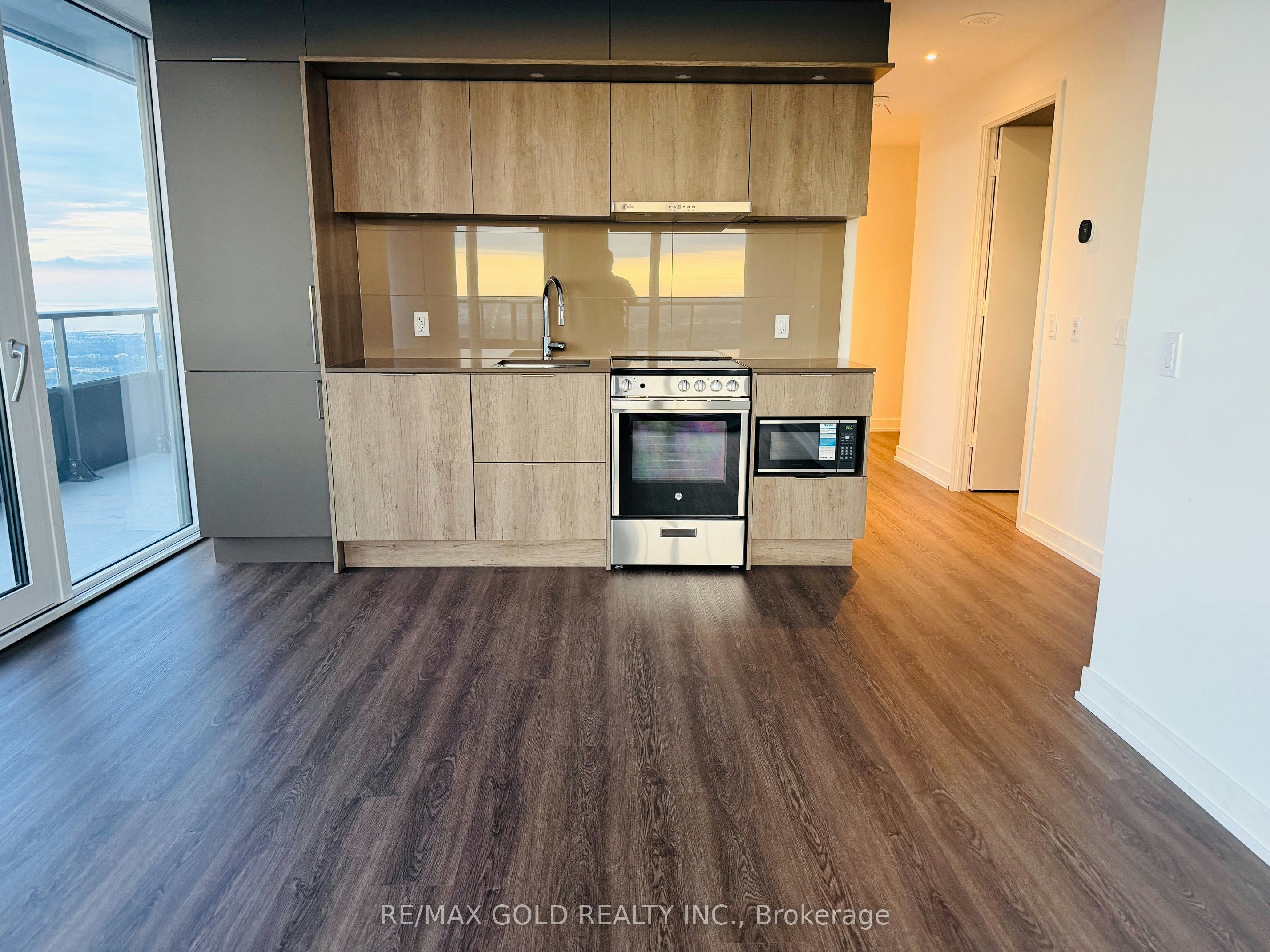 7205-448 Burnhamthorpe Road NE, Mississauga, ON, L5B 0R4 - 4
