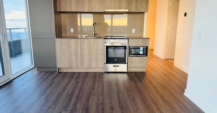7205-448 Burnhamthorpe Road NE, Mississauga, ON, L5B 0R4 - 4