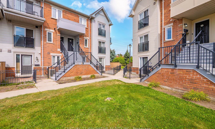 54-4620 Guildwood Way