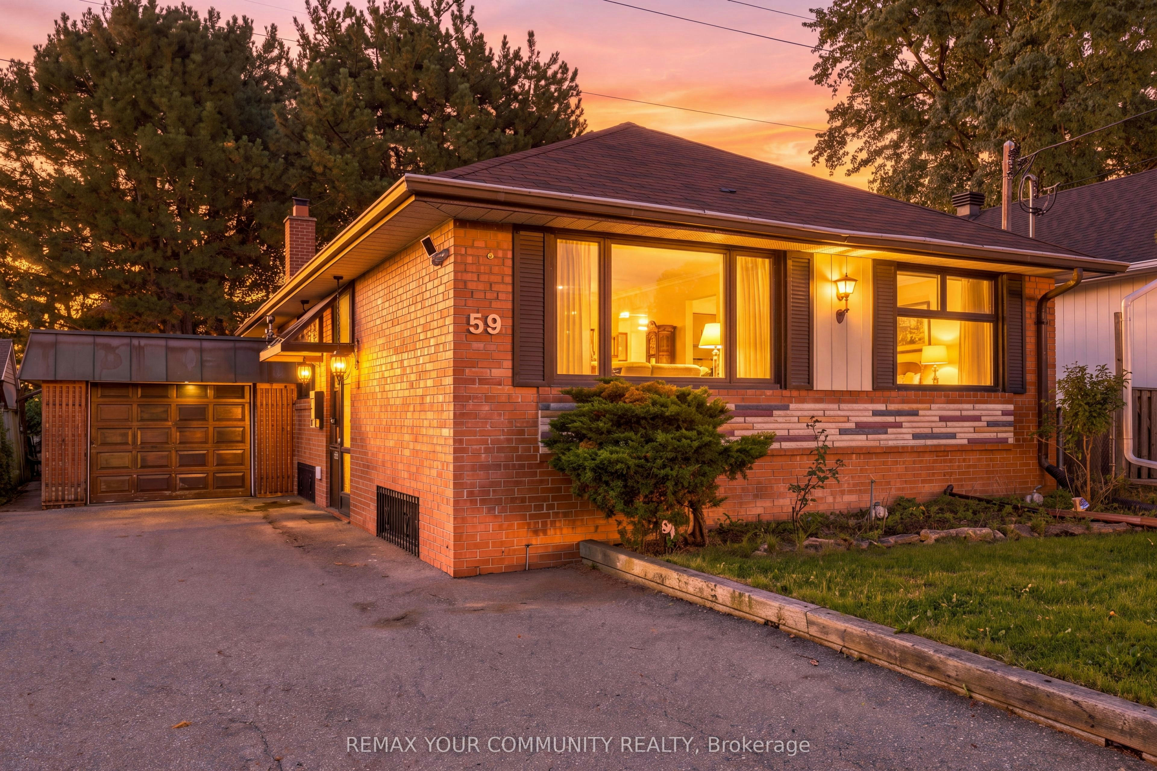 59 Redwater Drive, Toronto, ON, M9W 1Z5