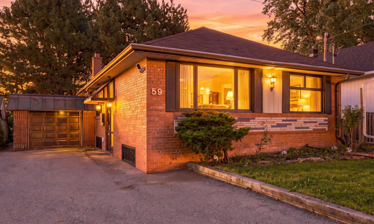 59 Redwater Drive