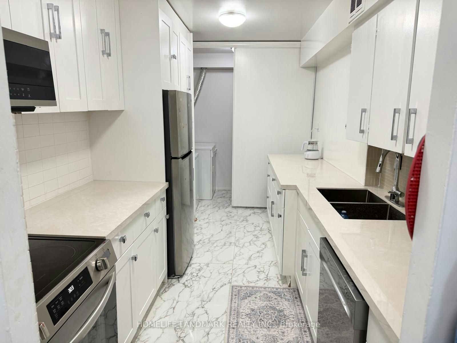 716-370 Dixon Road, Toronto, ON, M9R 1T2