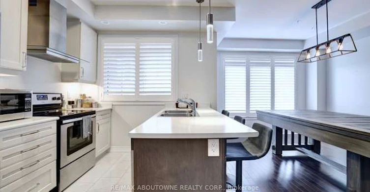2435 Greenwich Drive, Oakville, ON, L6M 0S4 - 11