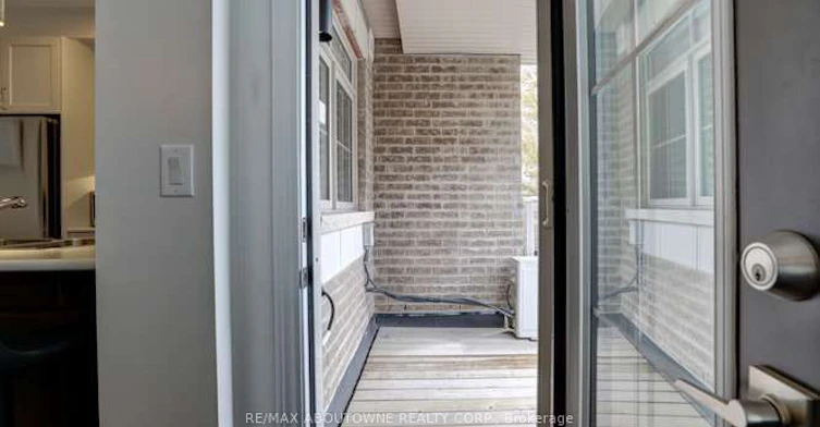 2435 Greenwich Drive, Oakville, ON, L6M 0S4 - 9