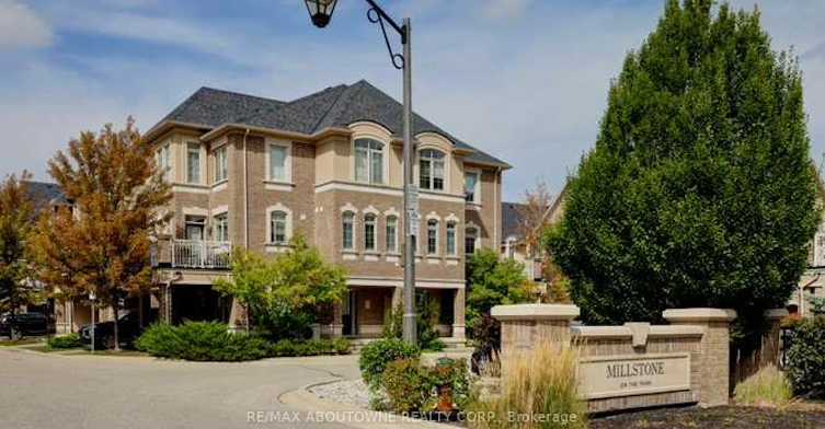 2435 Greenwich Drive, Oakville, ON, L6M 0S4 - 2