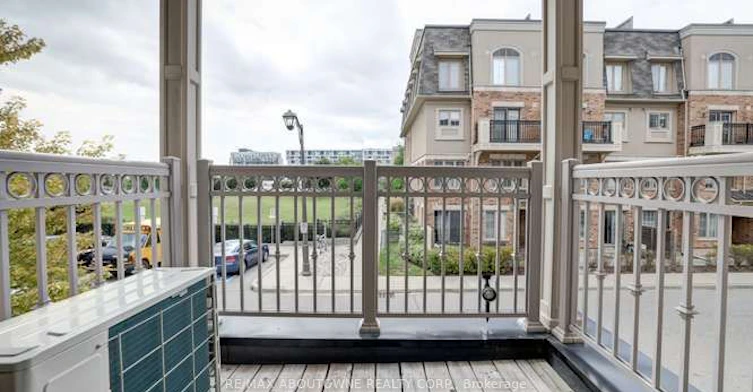 2435 Greenwich Drive, Oakville, ON, L6M 0S4 - 10