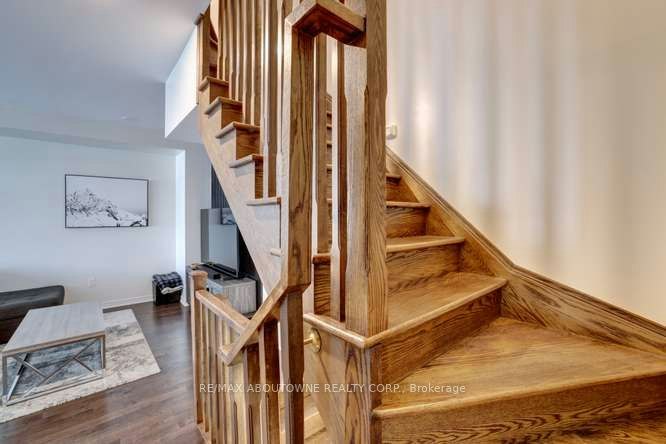 2435 Greenwich Drive, Oakville, ON, L6M 0S4 - 13