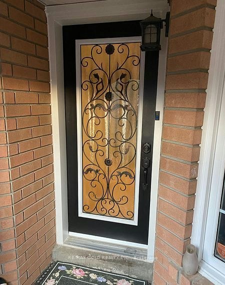 39 Fiddleneck Crescent, Brampton, ON, L6R 1R3 - 2