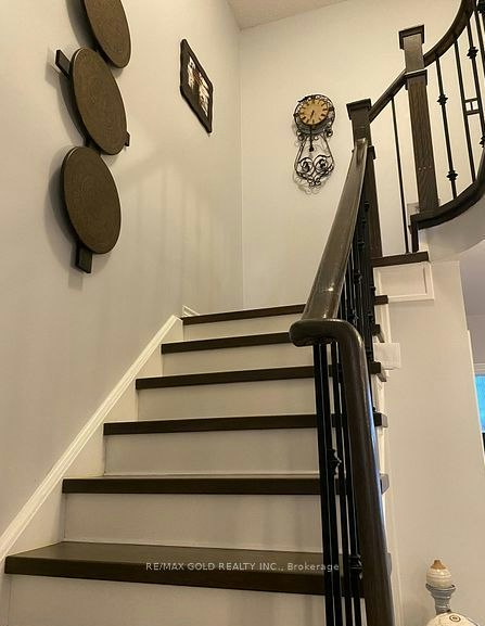 39 Fiddleneck Crescent, Brampton, ON, L6R 1R3 - 6