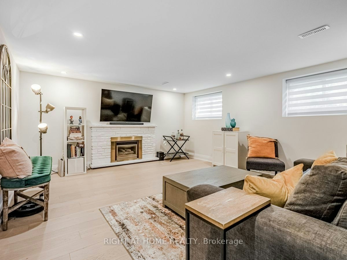 883 Francis Road, Burlington, ON, L7T 3Y3 - 9