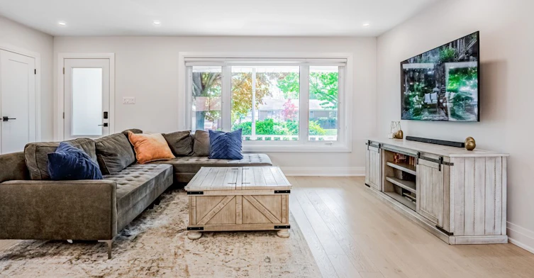 883 Francis Road, Burlington, ON, L7T 3Y3 - 3