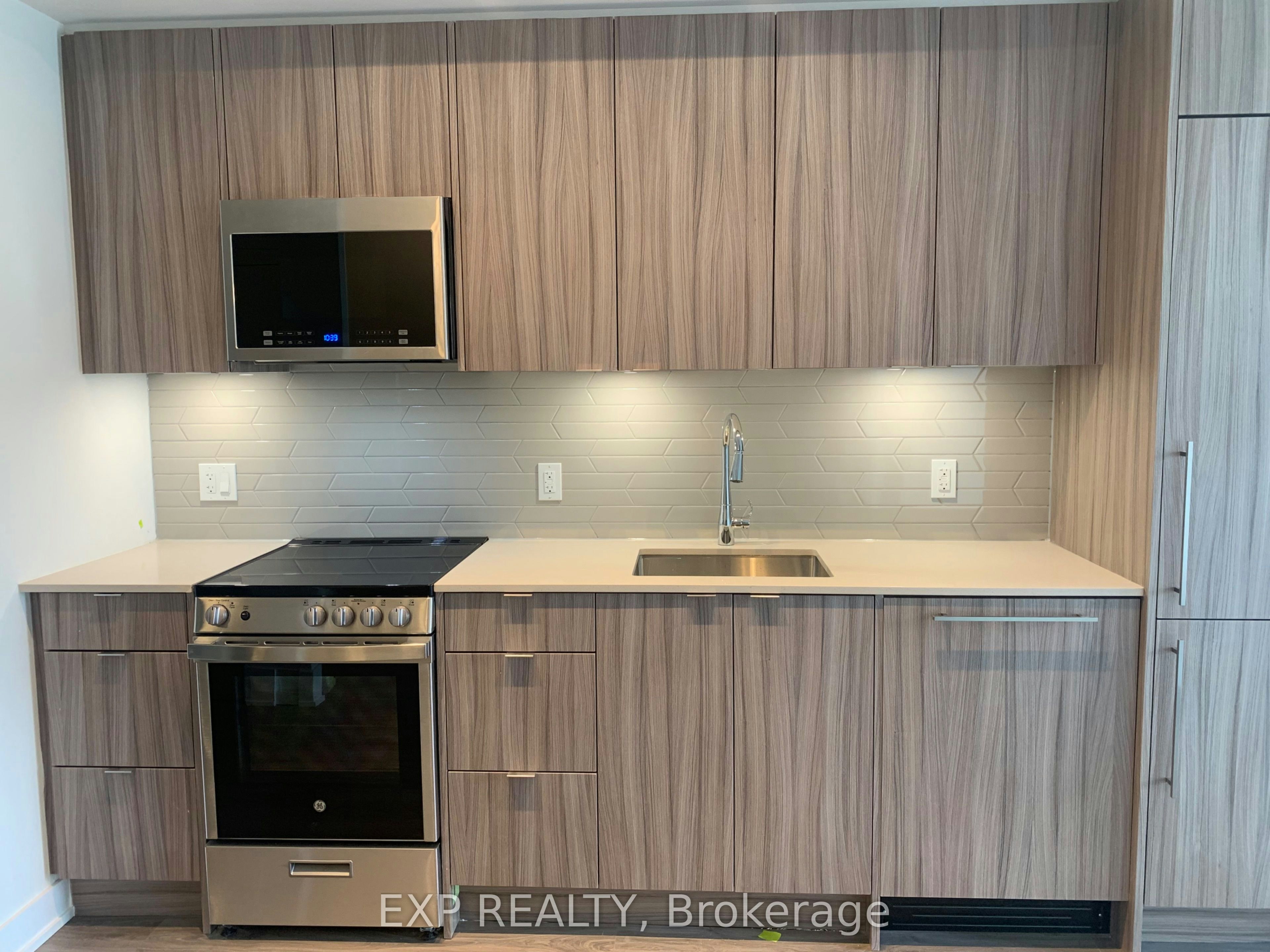 1403-1403-4130 Parkside Village Drive, Mississauga, ON, L5B 3M8 - 5