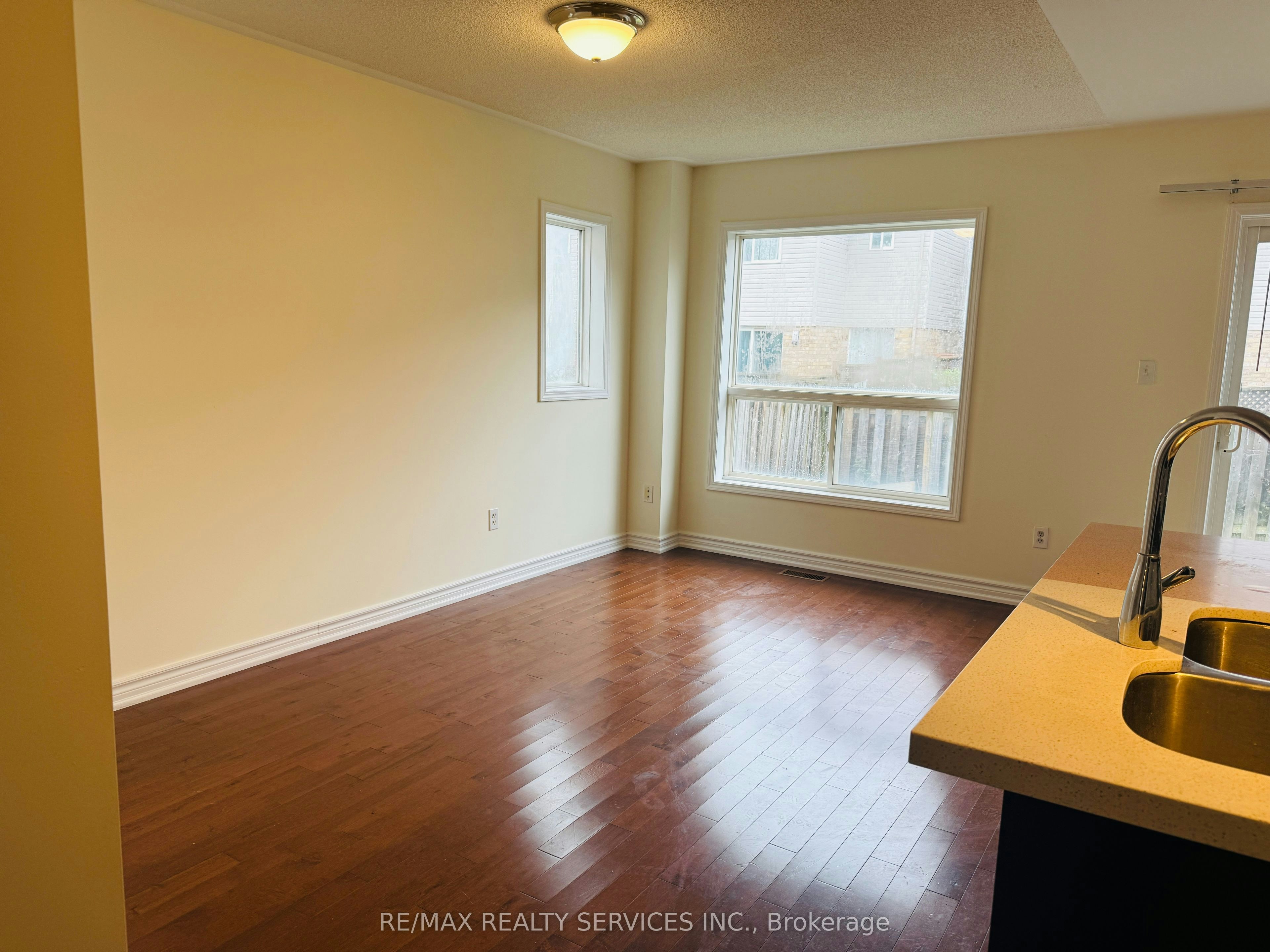 1134 Houston Drive, Milton, ON, L9T 6E8 - 6