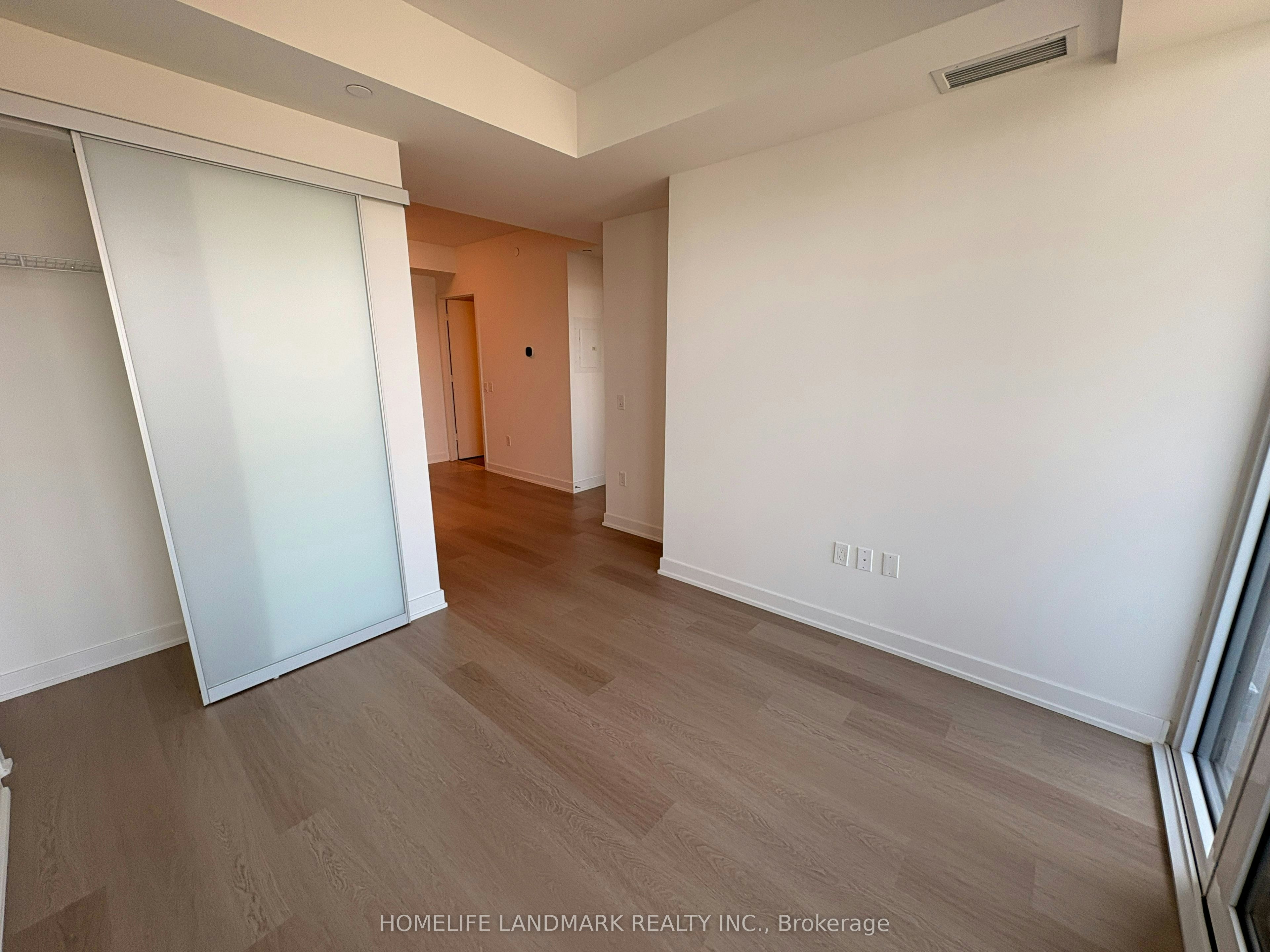 4203-448 Burnhamthorpe Road W, Mississauga, ON, L5B 0R4 - 7