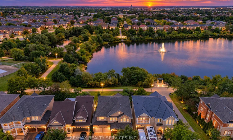 100 Southlake Boulevard
