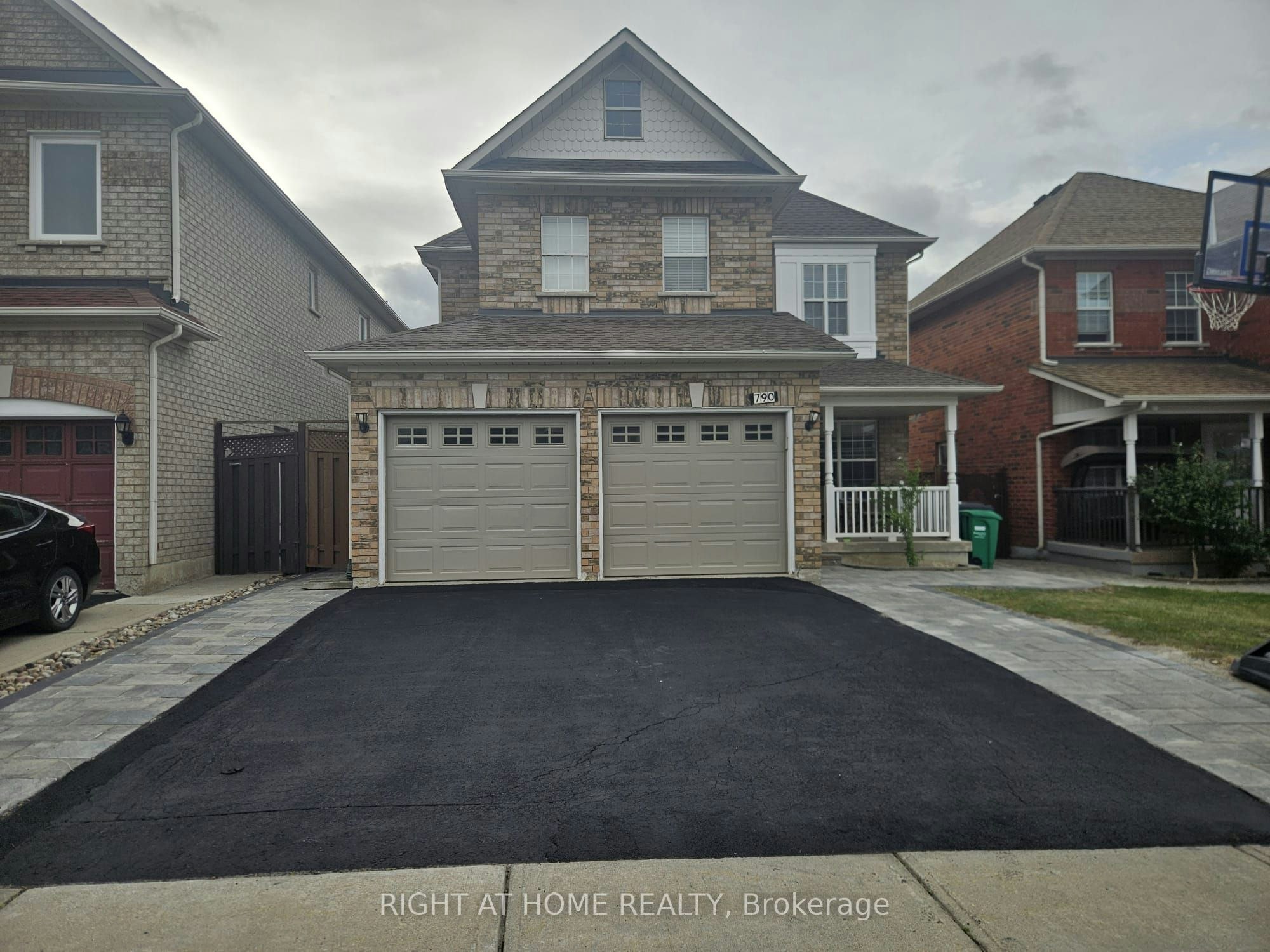 790 Crawford Mill Avenue, Mississauga, ON, L5W 1B5
