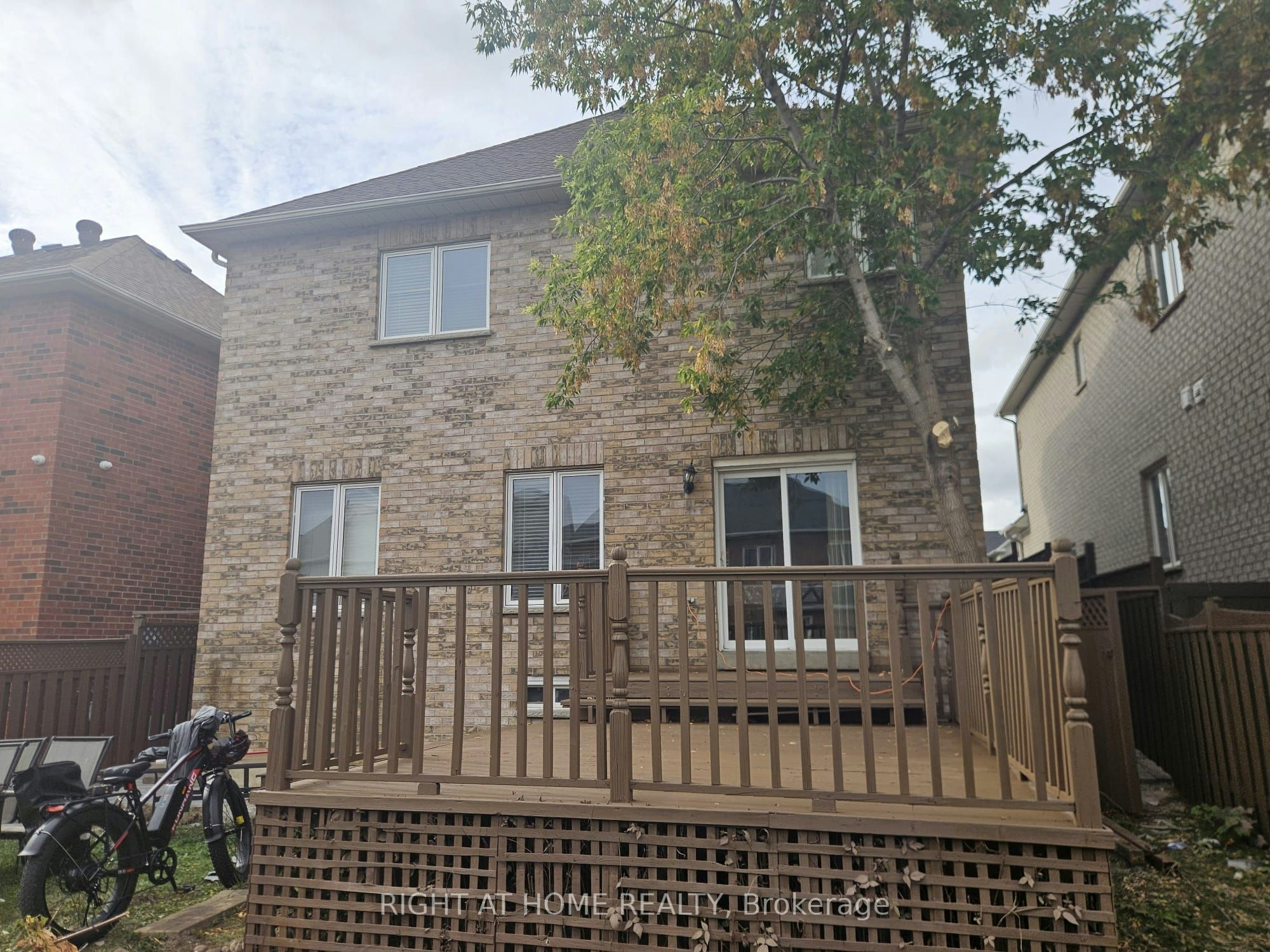 790 Crawford Mill Avenue, Mississauga, ON, L5W 1B5 - 2