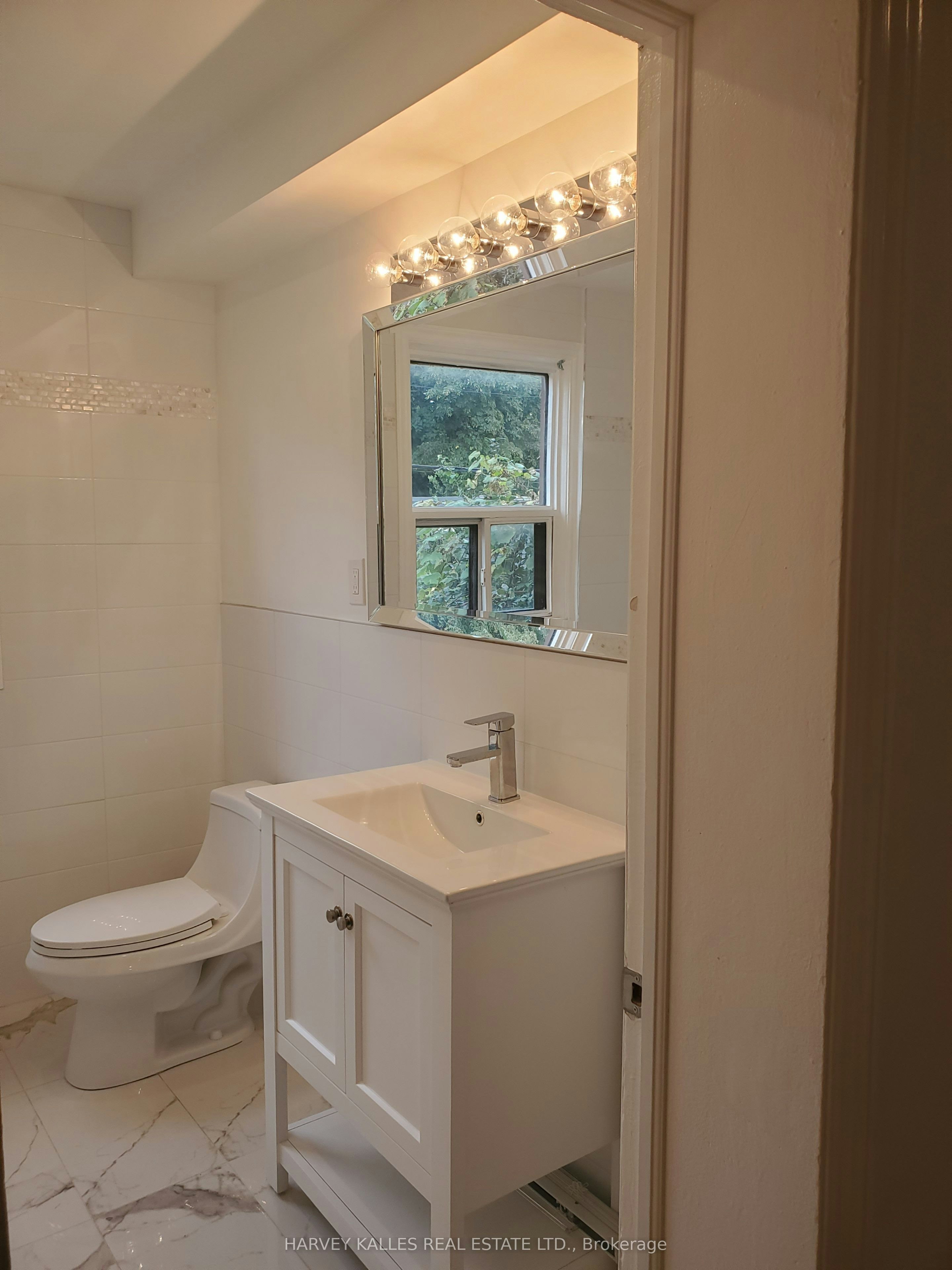 Main-1300 Lansdowne Avenue, Toronto, ON, M6K 2V9 - 37