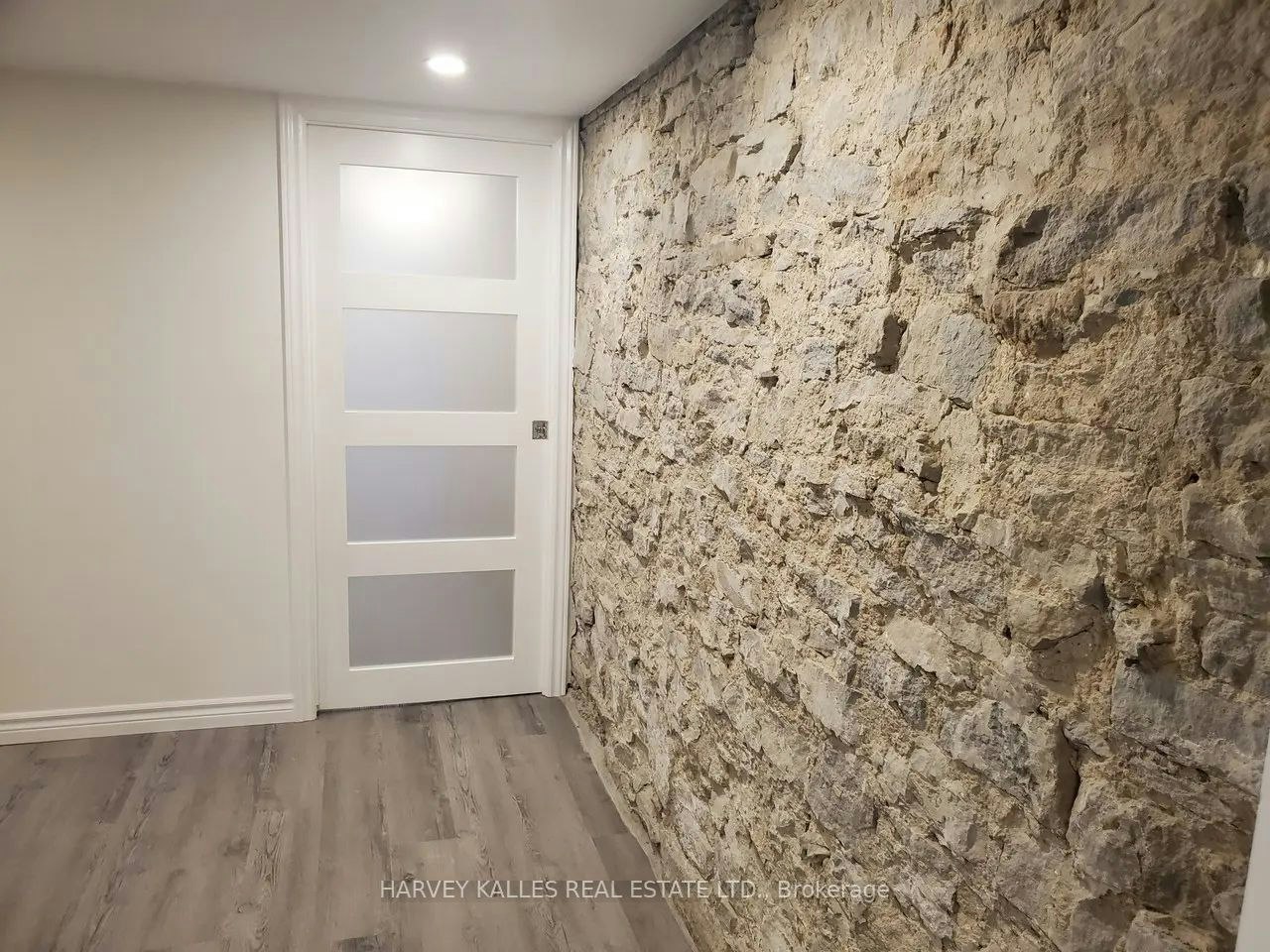 Main-1300 Lansdowne Avenue, Toronto, ON, M6K 2V9 - 33