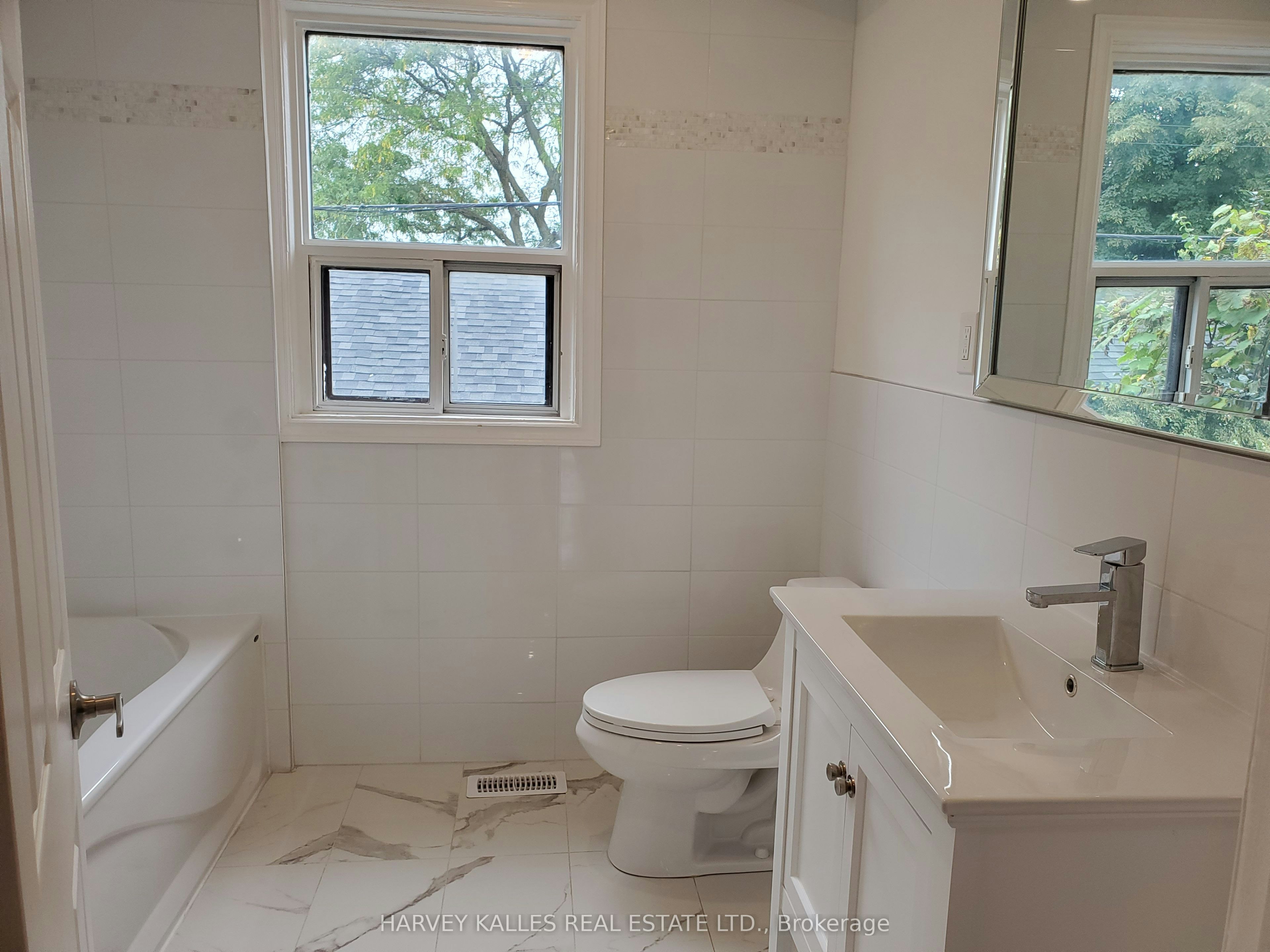 Main-1300 Lansdowne Avenue, Toronto, ON, M6K 2V9 - 40