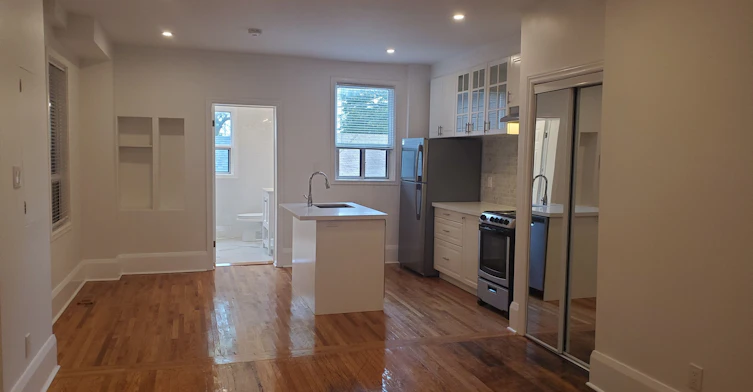 Main-1300 Lansdowne Avenue, Toronto, ON, M6K 2V9 - 3