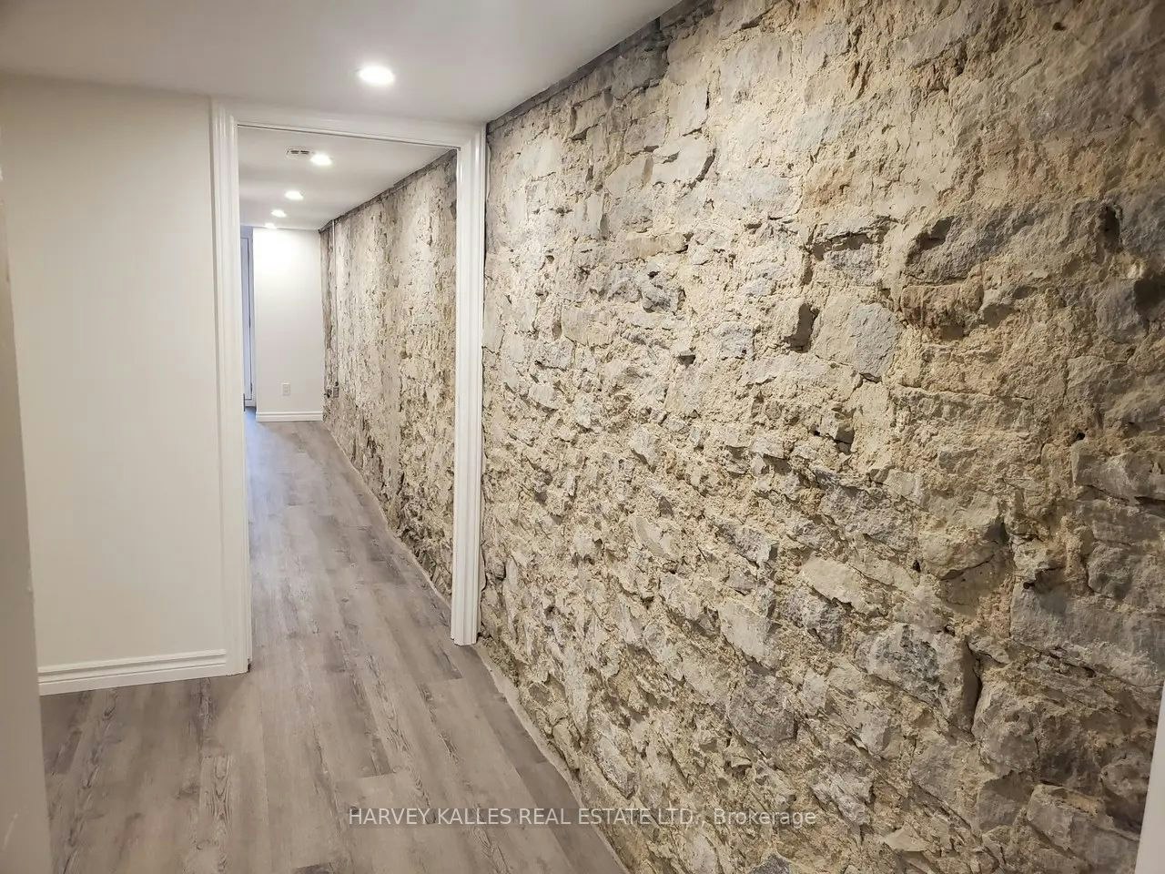 Main-1300 Lansdowne Avenue, Toronto, ON, M6K 2V9 - 23