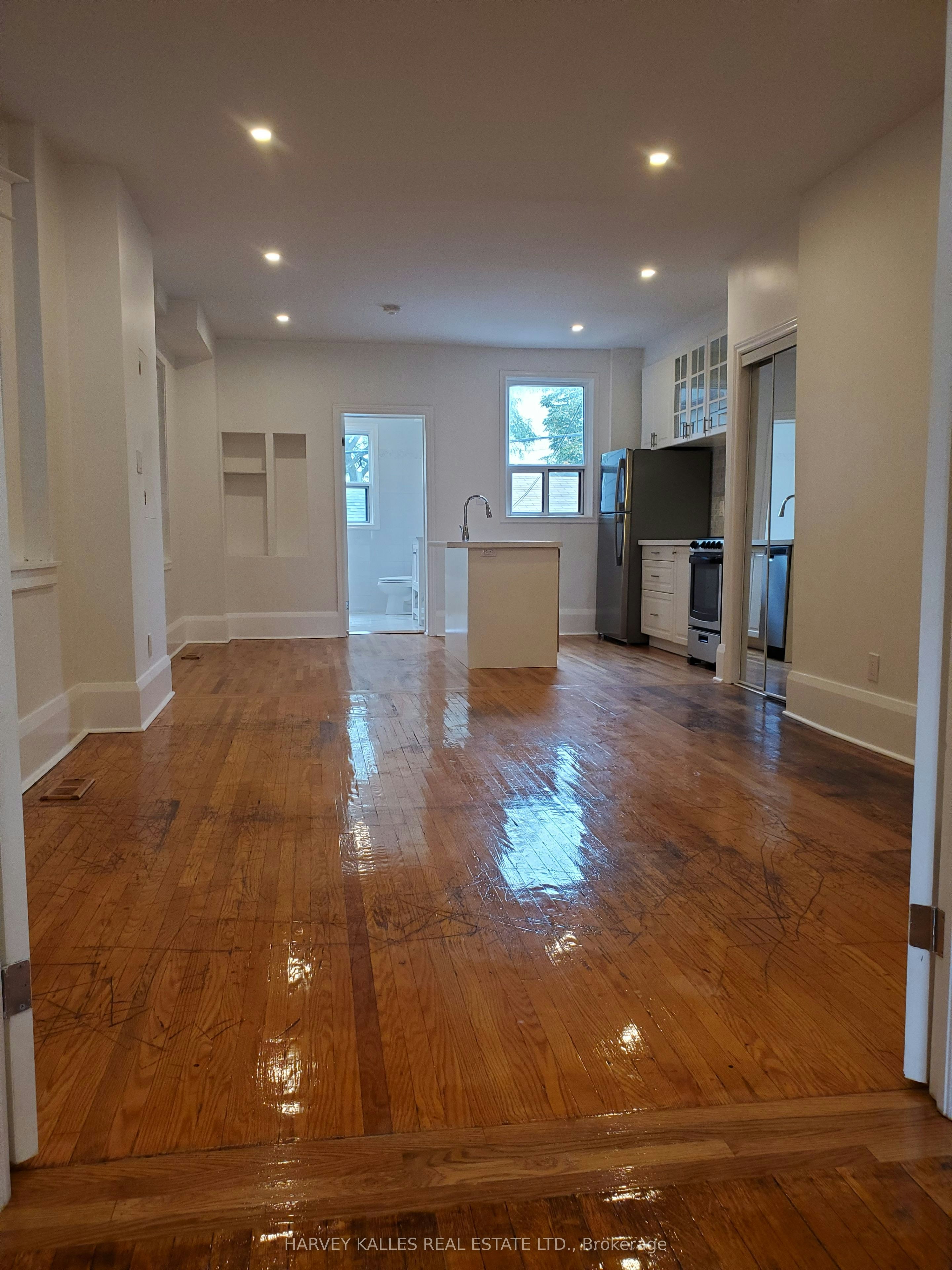Main-1300 Lansdowne Avenue, Toronto, ON, M6K 2V9 - 2
