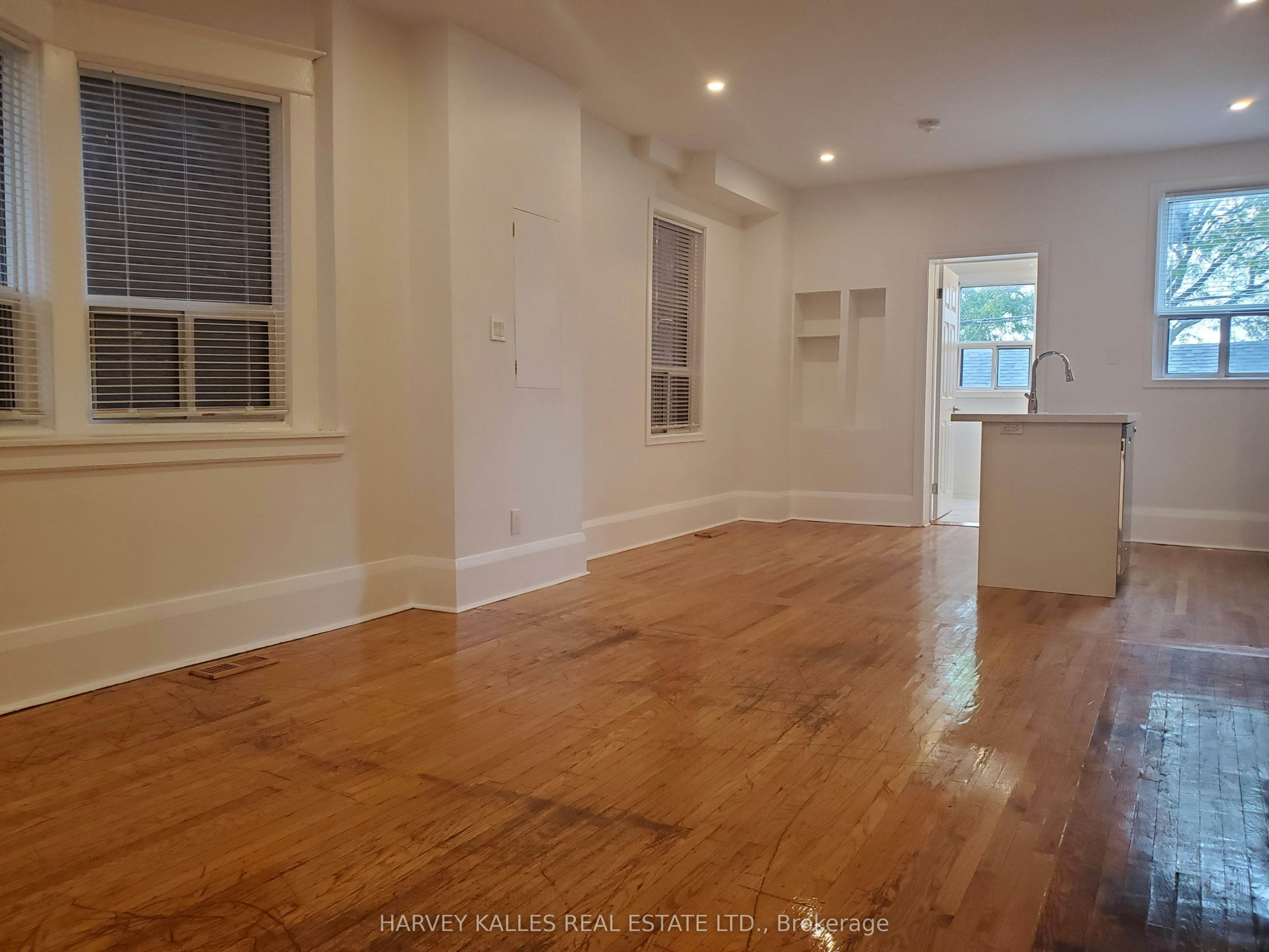 Main-1300 Lansdowne Avenue, Toronto, ON, M6K 2V9 - 4