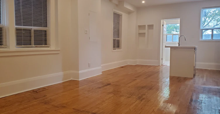 Main-1300 Lansdowne Avenue, Toronto, ON, M6K 2V9 - 4