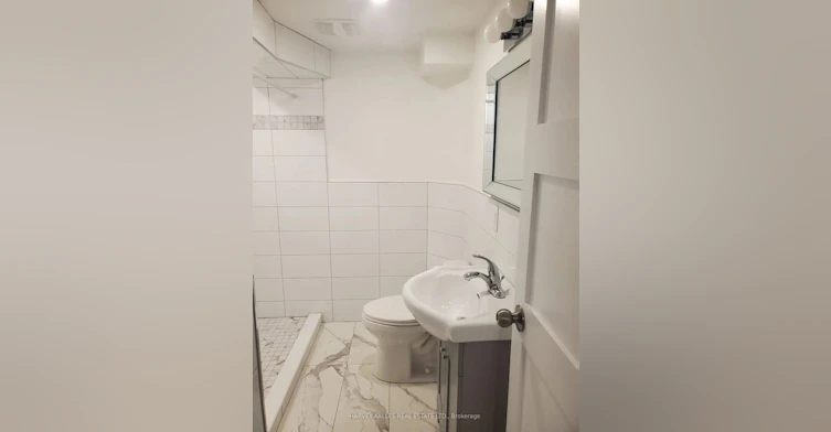 Main-1300 Lansdowne Avenue, Toronto, ON, M6K 2V9 - 34