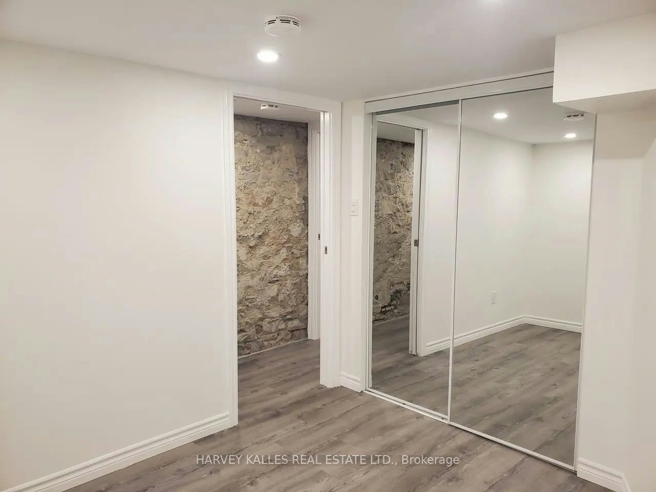 Main-1300 Lansdowne Avenue, Toronto, ON, M6K 2V9 - 29