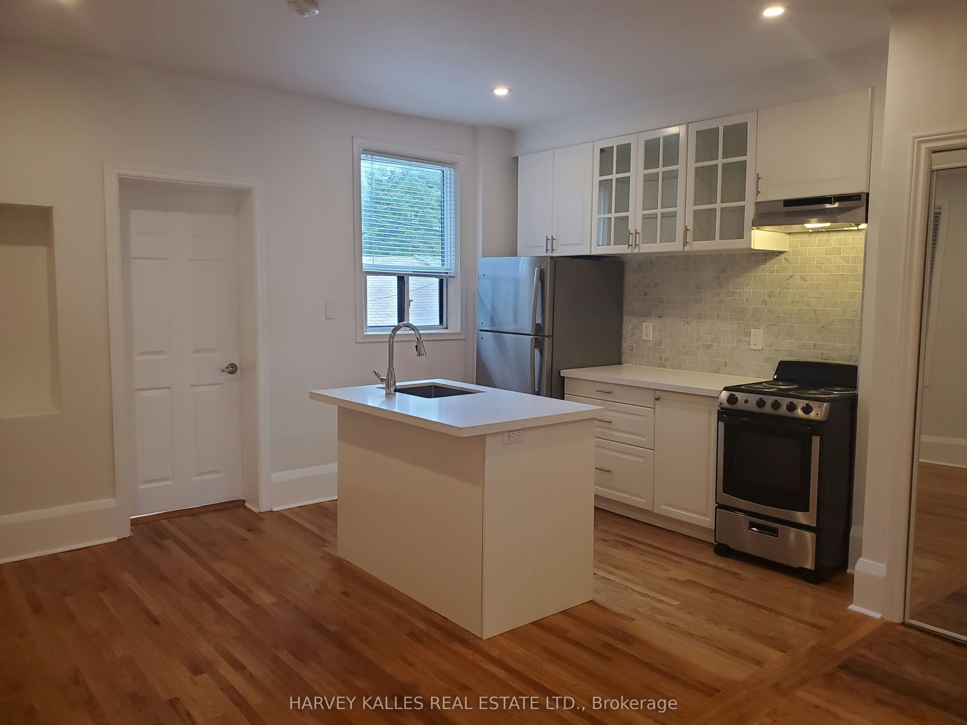 Main-1300 Lansdowne Avenue, Toronto, ON, M6K 2V9 - 15