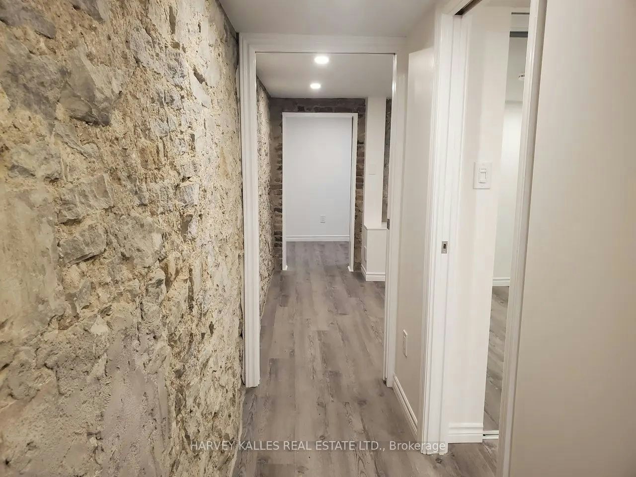 Main-1300 Lansdowne Avenue, Toronto, ON, M6K 2V9 - 27